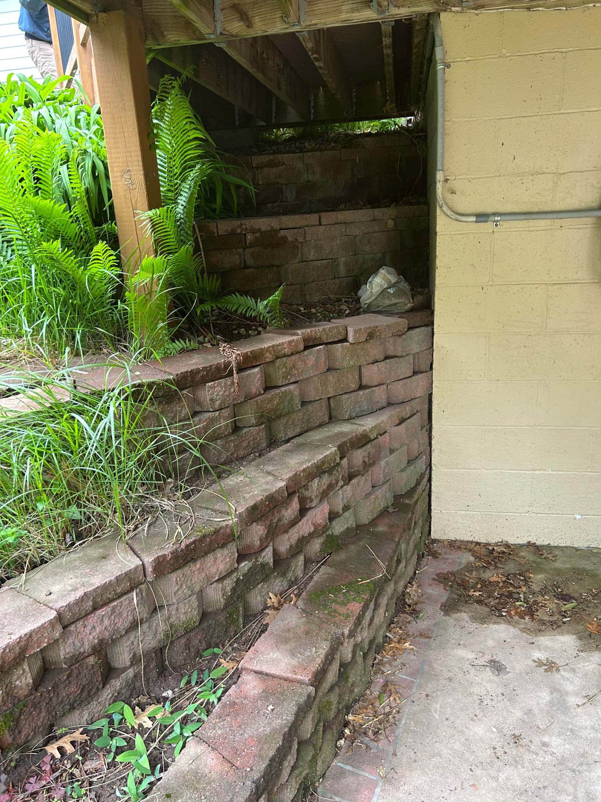 Gallery photos for Worn Out Retaining Walls Rebuilt From the Ground Up: Image #6